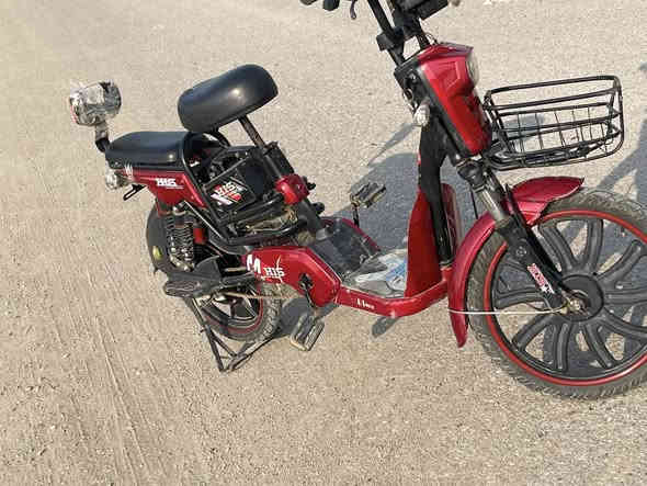 ‏سلام عليكم
‏باسكل شحن موديل 24
‏ شغال كل شيء ما ب ي
‏ الحجم كبيرة
‏هل السعر 300 وفي مجال بسيطة
‏مكان ديالة بعقوبة
‏رقم الهاتف***********
