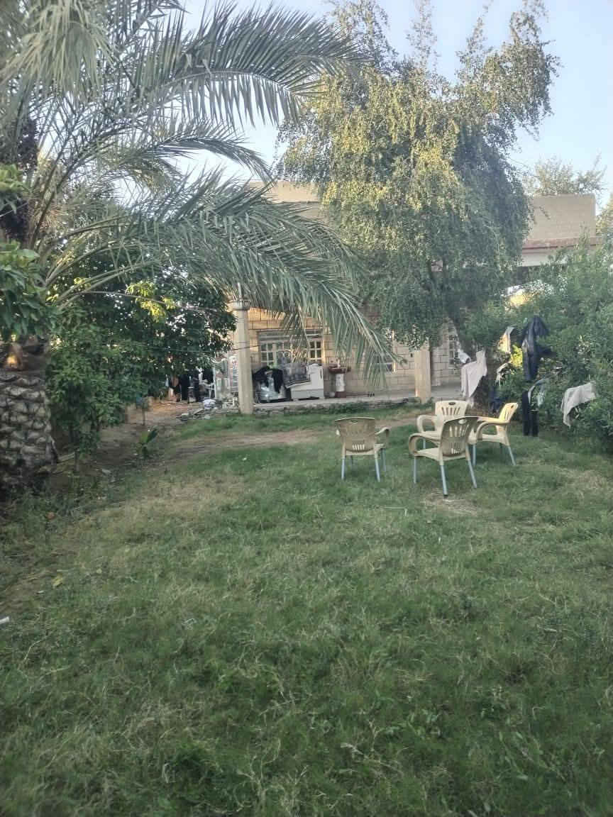 دار للب يع في قريه زهره قرب مركز النصر قريب ع شارع العام المساحه 550طابقين خدمات تبليط مجاري كهرباء /ماء 24 ساعه يحتوي على
غرفتين 
استقبال
مطبخ
صاله
الطابق الثاني غرفتين فقط


**إذا كنت صاحب هذا الإعلان وتريد حذفه لأي سبب، رجاءا أرسل رسالة إلى الدعم الفني**