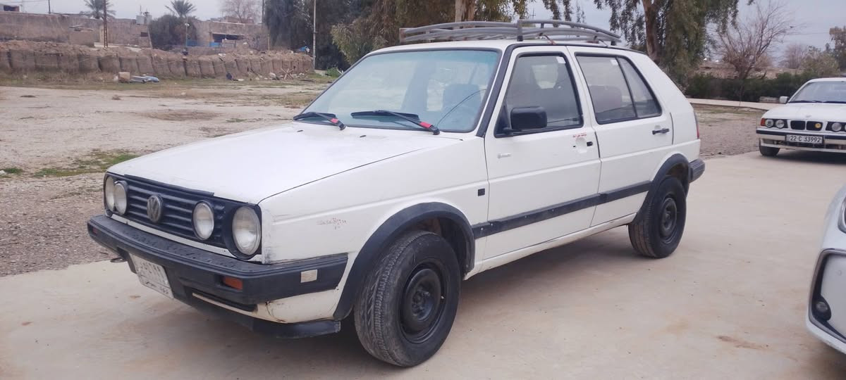 كولف للبيع موديل 91 محرك جديد كير شرط كهربات شغاله 4 تايرات جديد السنويه بيه اشويه شغل السعر 27 للستفسار الرقم ***********
