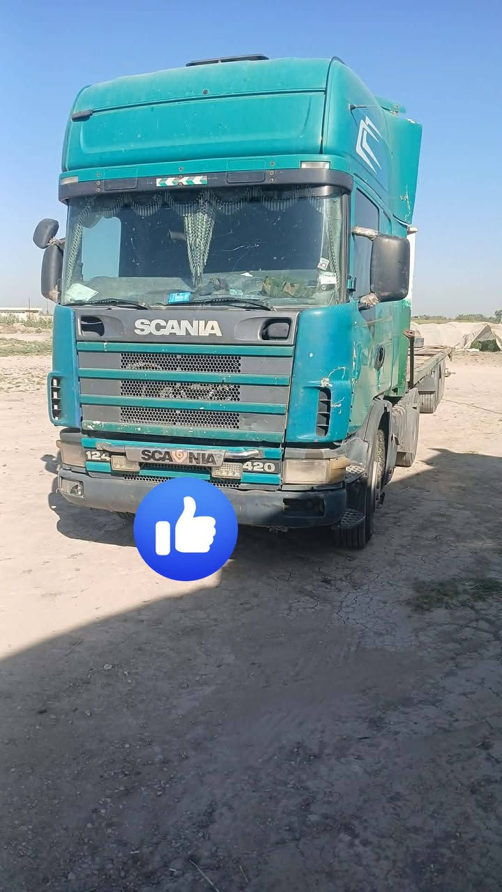 سلام عليكم 
للبيع سكانيه رأس وعربانه
مربوطه ٢٠٠٣ رقم دهوك سعر خاص   للتصال ***********
