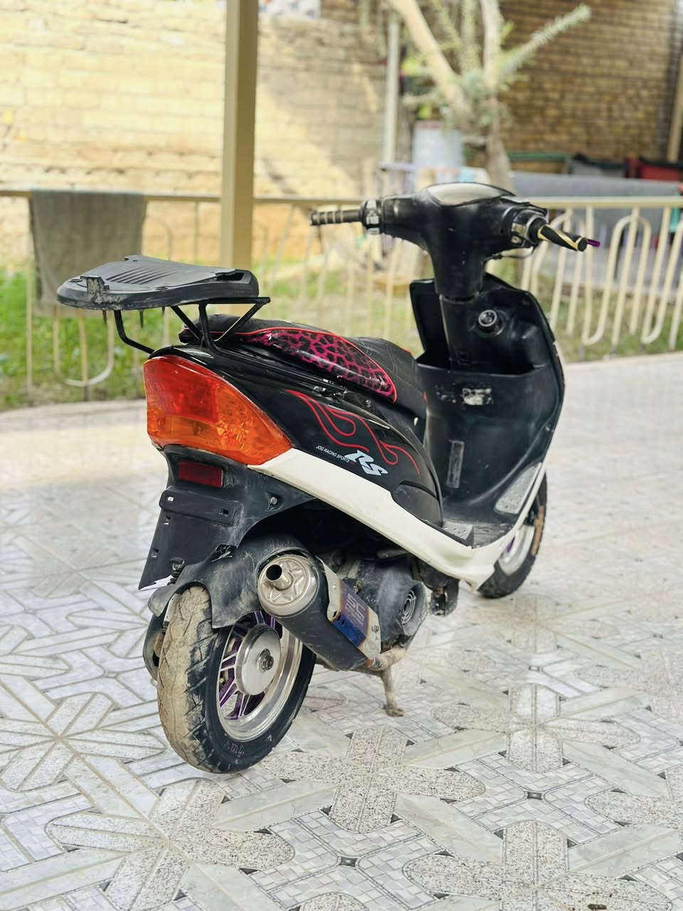 ماكس عدله كفاله عامه مكينه قبل شهرين شادهه مامفتوحه
كهربائيات كلهه شغالهه 
دراجه كارتون
بيع او مراوس بنامهه كامله؟؟
مكاني شطره
***********
