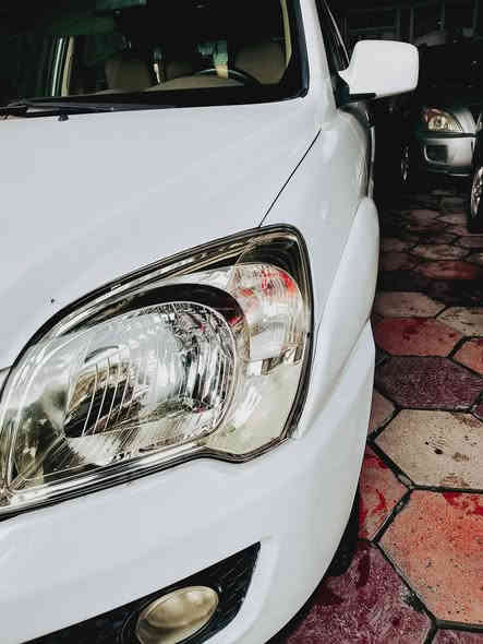 .السلام عليكم
سبورتج خليجي 
موديل 9 
بي صبغ جملغ مامي خلفي سونار موجود بل منشور 
كير محرك تبريد مكينه كفاله عامه بلادي 
تخم تاير شواصي مكفولات 
دوخل نظيفه سياره حلو معنا الكمله بل عافيه 
فول مواصفات 
فتحه 
كامري خلفي 
رقم بغداد مشروع وطني بسمي تحويل شوكت ما يعجبك حولك 
سعار سياره 115بي مجال شي بسيط 
العنوان بغداد بلديات نتصل وتدلل 
***********
