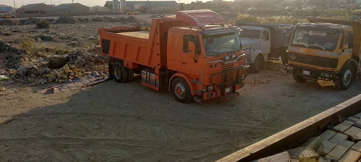 السلام عليكم للبيع سكانيه مكينه جديد كير 5با5 شاصي مكفول  رقم بغداد باسمي
 

***********
