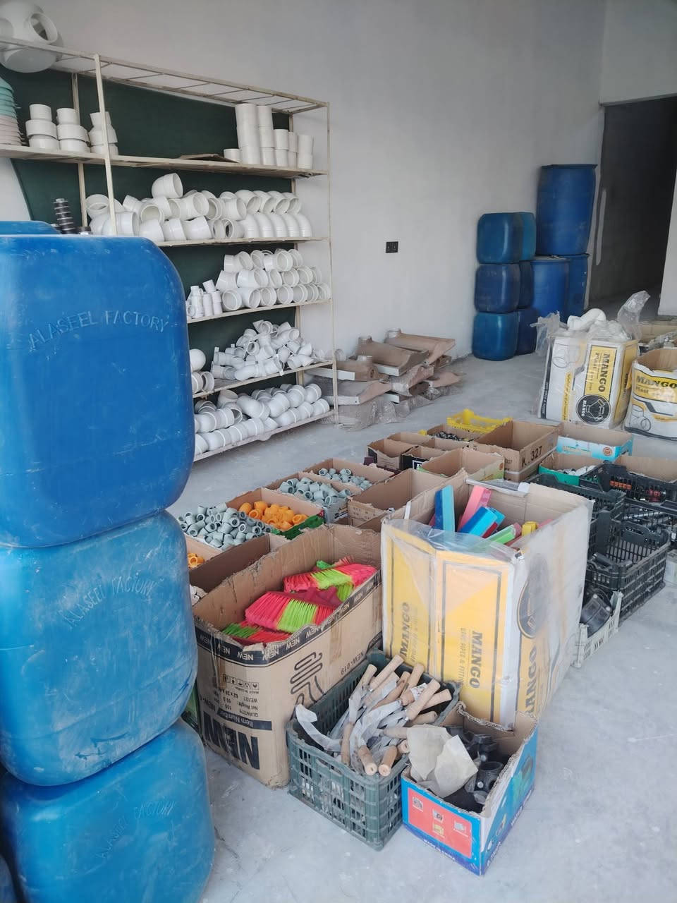 (الفضه ربيع)  ولو اهلكتكم بل منشورات لكن  نعمل لخدمتكم 
 🔴 الي زبائنه و معاميلنه الكرام 
تم تحويل محل الانشائيه والكهرباىيات  الي بل حي الصناعي الي الشارع العام مدخل الشلاله 
مقابيل بيت الشيخ سبهان 
بصف اسهيل العطو 
مسواك جديد لل تفاصيل اكثر اتصال 
#الاسعار #انشاءالله #ترضي #الله او 
#ترضيكم زورونا تجدون مايسركم ويناسبكم 
باداره احمد او حسن 
احمد ***********📞
حسن ***********📞
عادل الكرم  اكو خوش جدر عدس تاسويلنه اعلان
