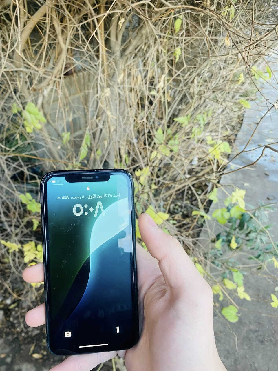 ايفون اكس ار بلاك  مبدل شاشه نوعيه ممتازه  فيس ايدي شغال نضافه 100/100ذاكرة  ١٢٨ السعر 150 رقم ***********
