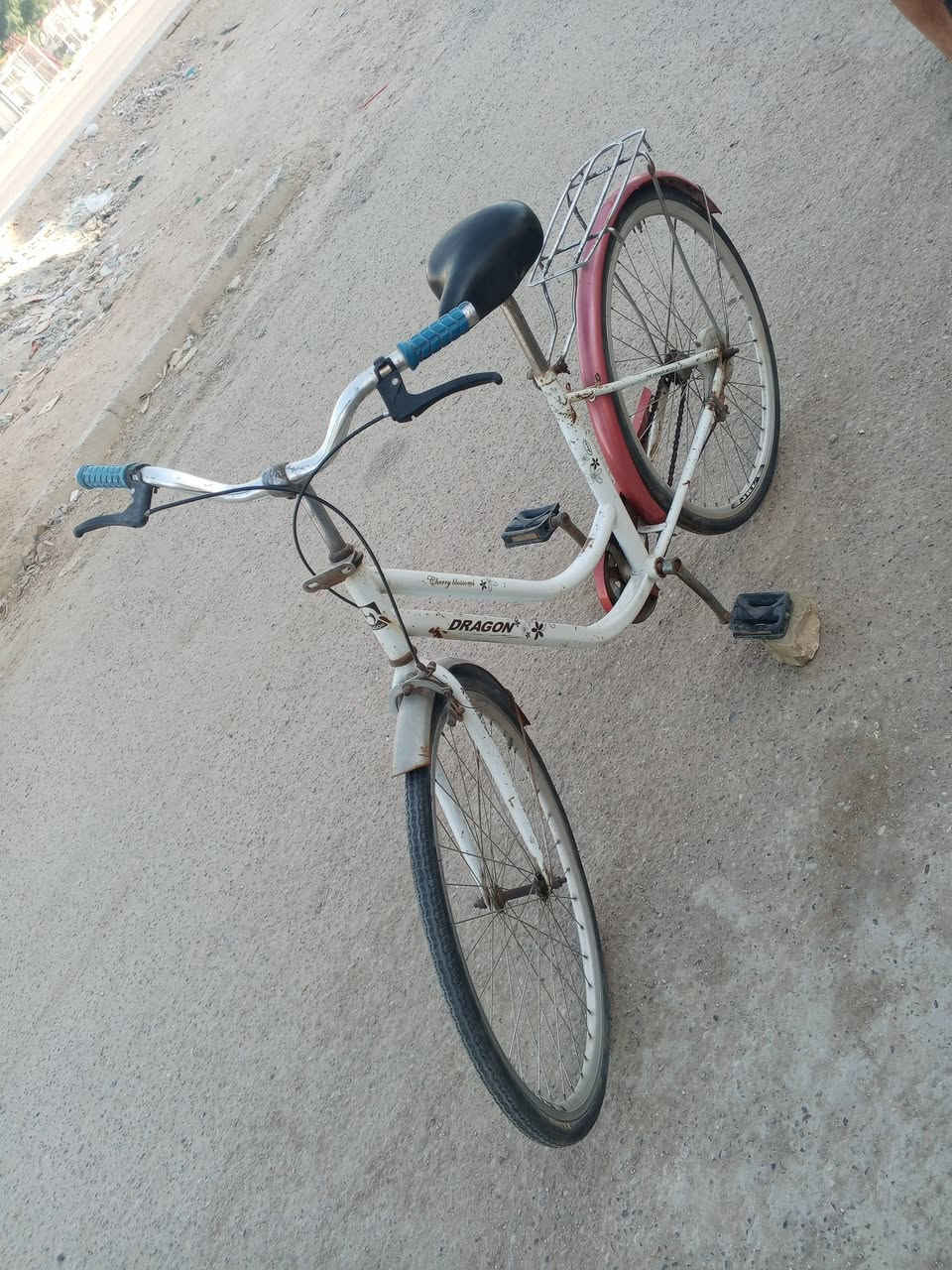 السلام عليكم للبيع بايسكل حجم 26 مكاني مدينه الصدر حي طارق شارع القديم


**إذا كنت صاحب هذا الإعلان وتريد حذفه لأي سبب، رجاءا أرسل رسالة إلى الدعم الفني**