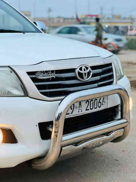 سلام عليكم سياره فلاونزه للبيع موديل ٢٠١٢ خطه مال ٢٠١٥ سياره جديده كلش ومكفوله من الصبغ فقط مبدل جامل واحد وبدون ضربه وسياره جاهزه تخم تاير حداديه جديده تبريد +تدفئه شغاله  كهربائيات شغاله رقم واسط دولي سنويه ل٣٠ كير عادي محرك مكفول سعر 160 وبيه مجال للشراي مكانه ناصريه رقم شراي يتصل***********
