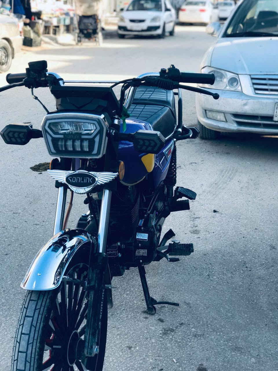 سلام عليكم دراجه للبيع شاينك موديل 2025 دراجه جديده ومكفوله اوراق سكنر محرك 200 السعر 800 وبيهه مجال مكاني النجف ناحيه الحريه الشراب يتصل ويدلل ***********
