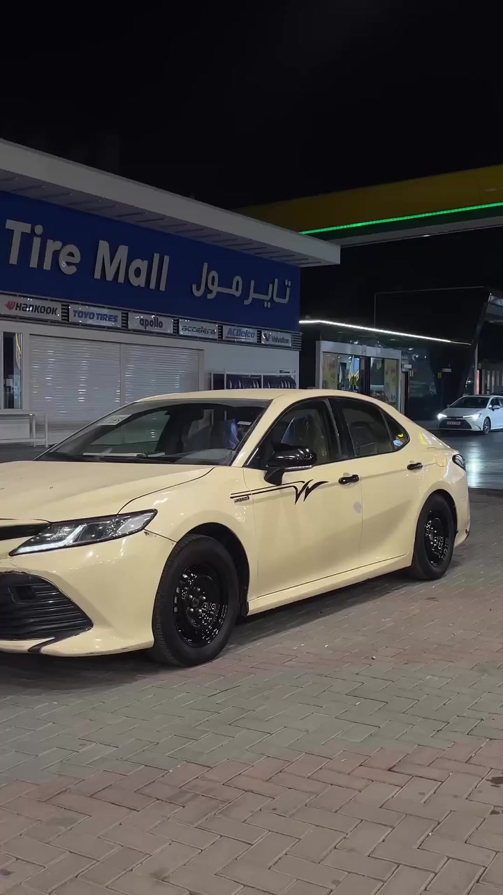 السلام عليكم 
كامري تكسي دبي 
موديل 2020 محدث 23
سياره le 
شاشه جبيره 
تحكم ستيرن 
سبايدر بريك بصمه 
اوتو هولد 
نضام سبورت
نضام نورمل 
غلفه بيجي جلد سياره مكينه كير بطاريات جديد وعلا يدي
صدر تايرات وياله مازدات بطاين كله جديد 
السياره بسم ولد ابن عمي تحويل او وكاله اني حاضر
السياره بيه صبغ بدون ضربه وبدون معجون فقط اكو معجون بجاملغ الامامي شي بسيط قماره تكم لغود شواصي حوض كله مكفول  
ملاحضه السياره بيه نواقص بسيطه بيه الدبلات تعبانه والدعاميات مو حلوه 

مكاني بغداد قرب جزيره بغداد السياحيه 
السعر 134 وبيه مجال قليل 
الاستفسار ***********

أدمن وافق
