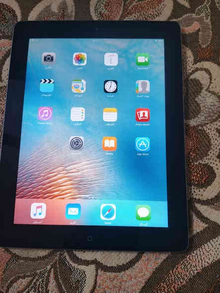 ايباد ايفون ايباد ايفون نظافه 100% مكاننا الموصل الايمن الضيف ما ابي كل شيء السعر 80 بي مجال ***********
