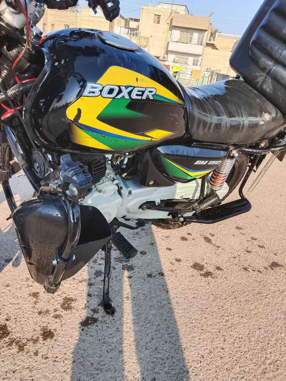 السلام عليكم بوكسر 23 مرقم بس بعدني مامحوله دراجه نفضيه كلشي مابيه فقط التانكي نضرب مطعوج 
ملاحضه مجفت مره وحده سعره 2 مليون وبيه مجال 
الاستفسار...  *********** بي واتساب
