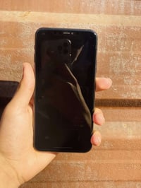 آيفون ١١ برو ماكس • ٢٥٦ • بطاريه ٧٧