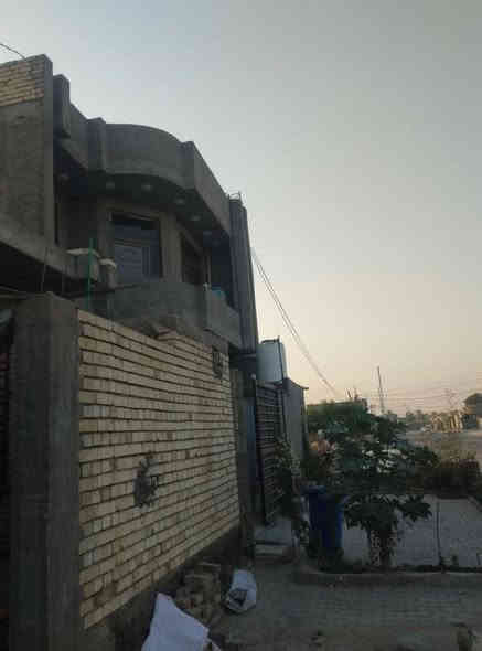 سلام عليكم خلفه لبخ 
سمنت جراره سقل تشميع تصفير مصاطر وجهيات 
جص وبورك 
سيراميك بغداد الكرخ فقط
***********
