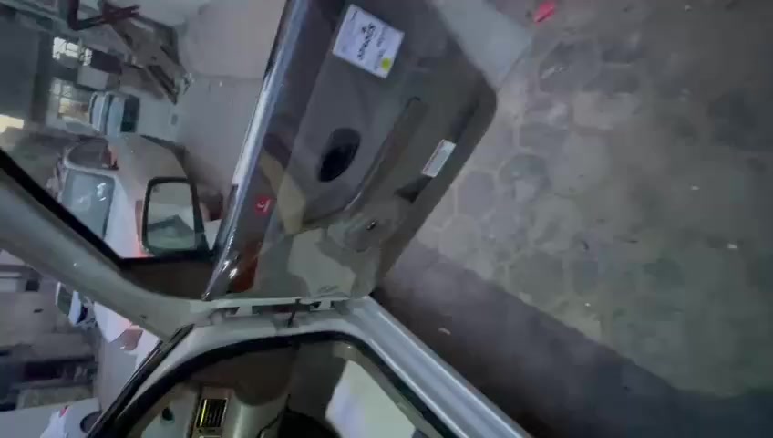 سلام عليكم سمند 2011بكان نجف حي الأنصار مكينه كير جداد تبريد شغال سياره كهربائيه كلها شغاله   ***********.  44. وبيها مجال
