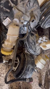 🚘 يعلن محل مروان فورد 🛠️ عن وصول جميع انواع الفورد الامريكي🇺🇸 🔥تم توفي...