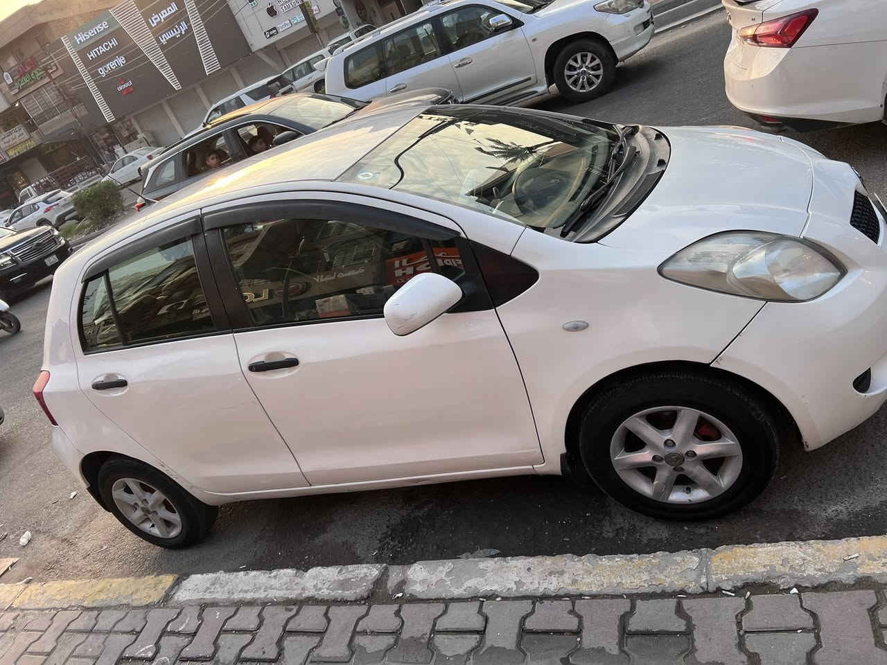 سلام عليكم يارس ٢٠٠٧ سيارة جديدة خير من الله بيع صبغ صفحة سونار بيه محرك جديد كير صدر جديد باتري تخم تاير جديد سنوية هزة جديدة رقم إنكليزي مابيه اي نقص فقط كمبريسر تبريد نفص غير هذا كلام اتحمل مسويلية اب اسمي خير من الله رايح جاي بيه اربيل ماشاء الله ١٤٠ غرفته جديدة ابد ممتعوبه وتجي وتشوفه بعينك مكاني بغداد حي جامعة دهن جديد سرفيس كامل نوزلات بلاكات فيت بم جديد سيارة زنبور اي استفسار هذا رقمي وسعر75 وبيه  مجال بسيط جدا *********** الي متعجبة سيارة يارب يشوف احسن منه 🤪🤪
