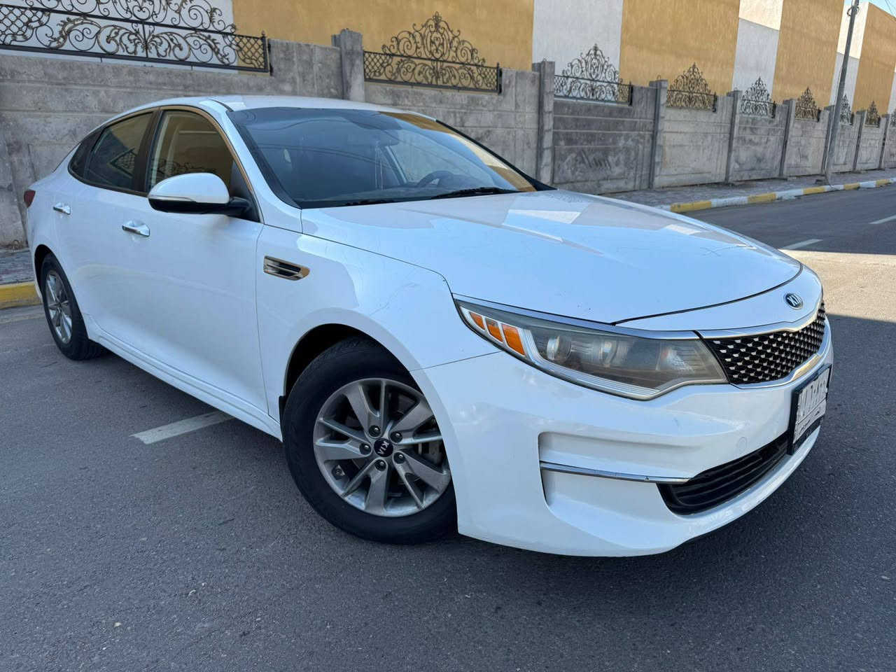 ابتمه  مديل 2016. سعر  118 ورقه.                وارد امريكي 
حادث جاملغ خلفي اليسر
صبغ 3قطع صبغ. والباقي كفاله 
فول ماعده الفتحه 
مكينه وكير جدد حداديه جديده 
اينقص مابيه العنوان كربلاء حي الوفاء
*********** كربلاء, العراق
