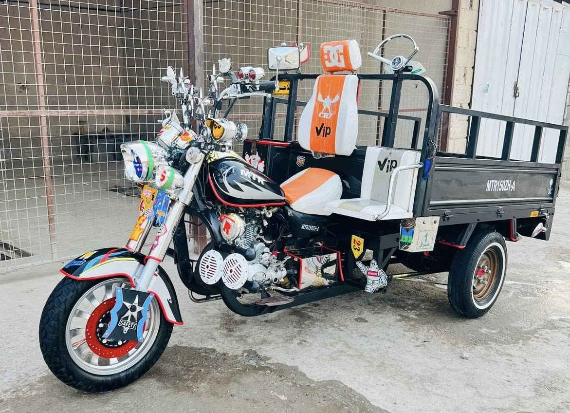 سلام عليكم ستوته للبيع موديل 20 مكنه 25 جديده مكفولة عن سرقه جاهزه كلشي مابيه ستوته جديده كلش السماوه الوركاء ***********
