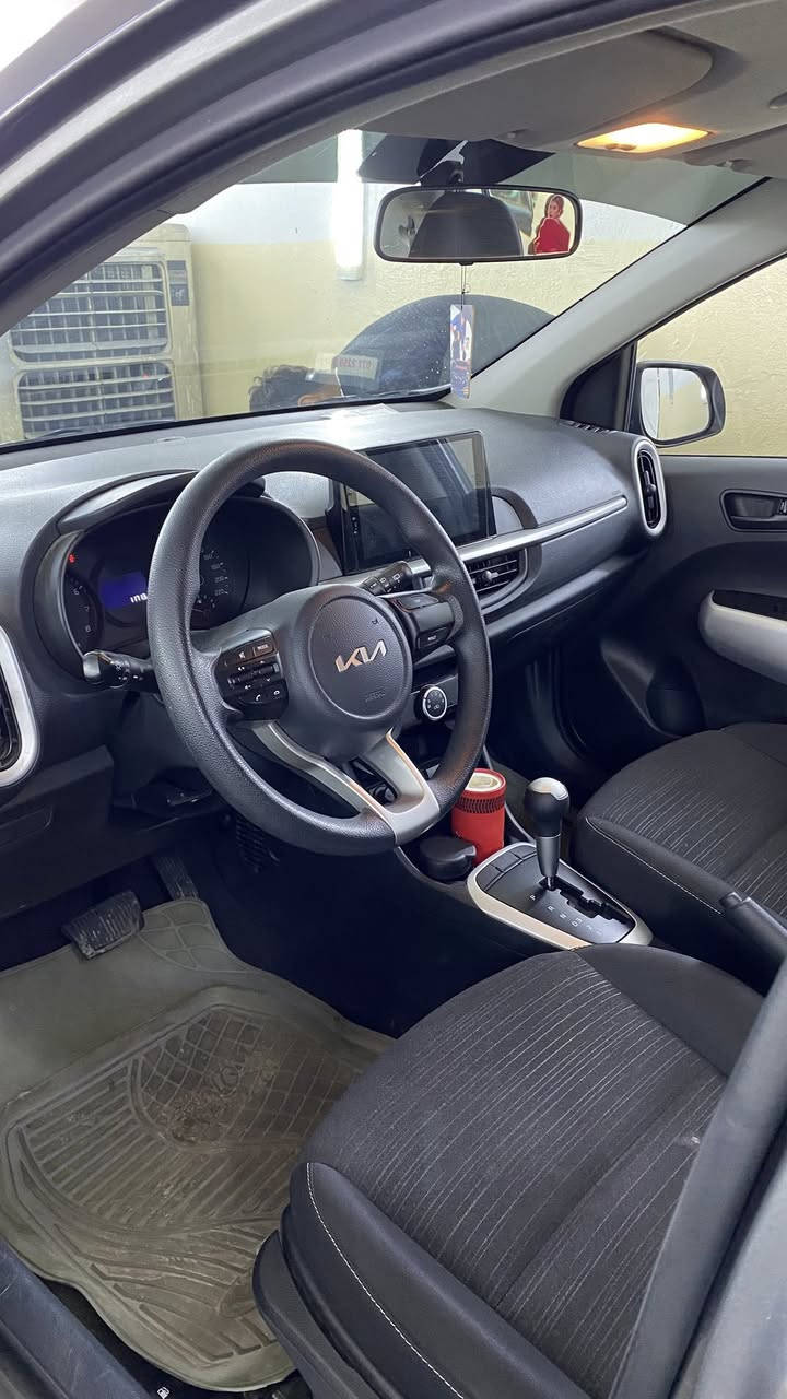 كيا بيكانتو خليجي موديل2023
السعر 123 ورقة 
ماشية 13 الف
بيها بارد بالجاملغ عكس السايق ورصعة بالدعامية الخلفية 
للتواصل واتساب /عنوان /بغداد -زيونه
***********
