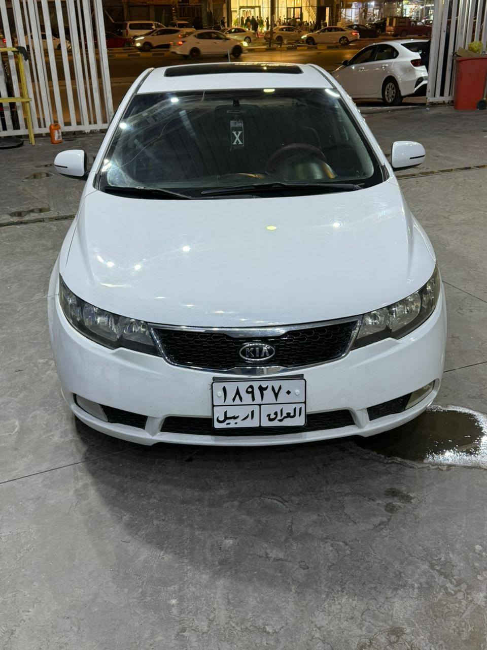 سلام عليكم 
كيه سيراتو. مديل 11
خليجي. 
محرك 1600. جديد 
جاهزه سياره. وبلعافيه ع ياخذهه 
مواصفات.   فتحه سقف 
مري شفط. 
حساس 
فول عد البصمه. 
مداور. أو. وكاله 
رقم اربيل 
سعر98
***********
***********
