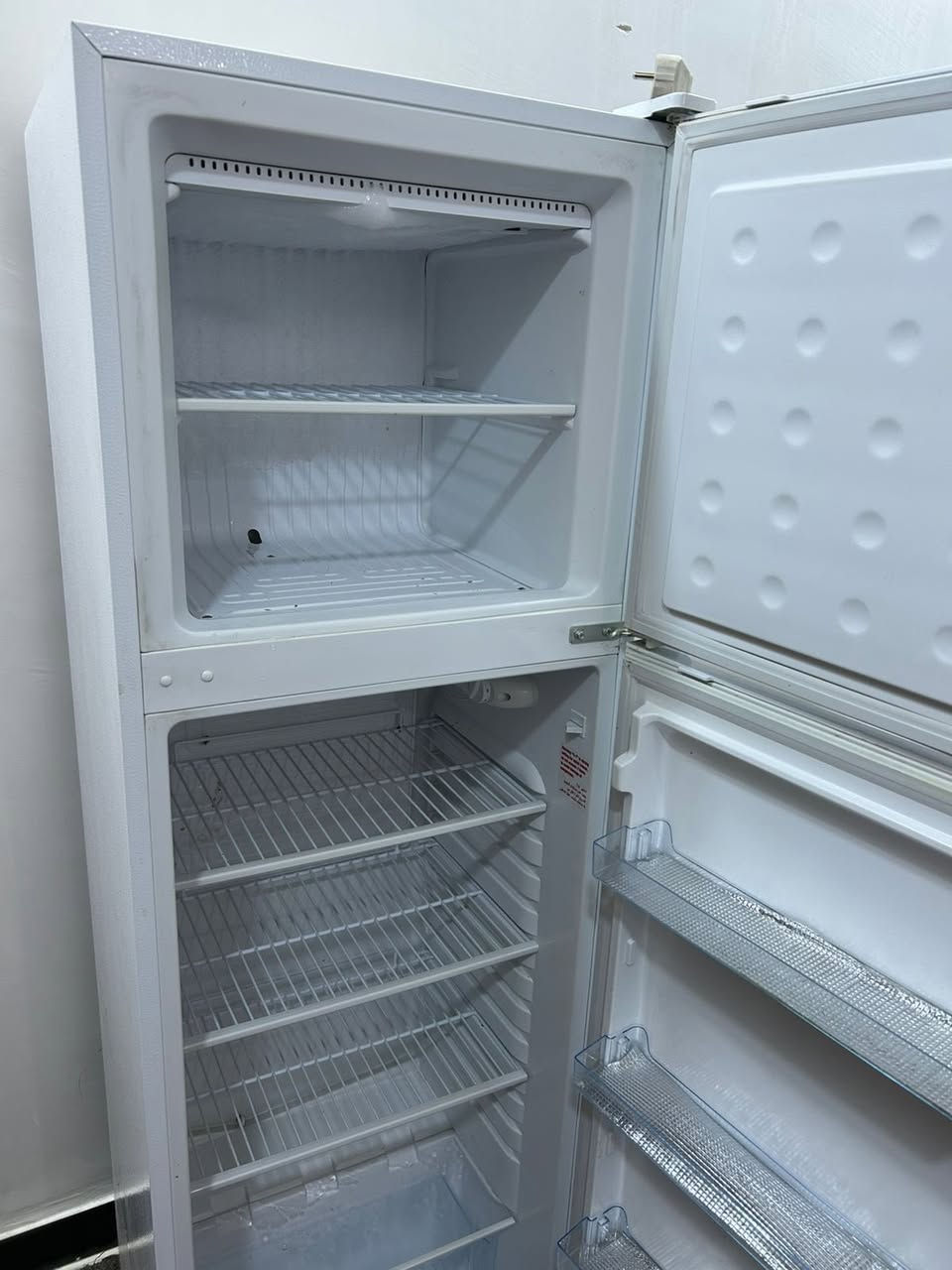 ثلاجة نوال للبيع استخدام قليل ونظيف جدآ


**إذا كنت صاحب هذا الإعلان وتريد حذفه لأي سبب، رجاءا أرسل رسالة إلى الدعم الفني**