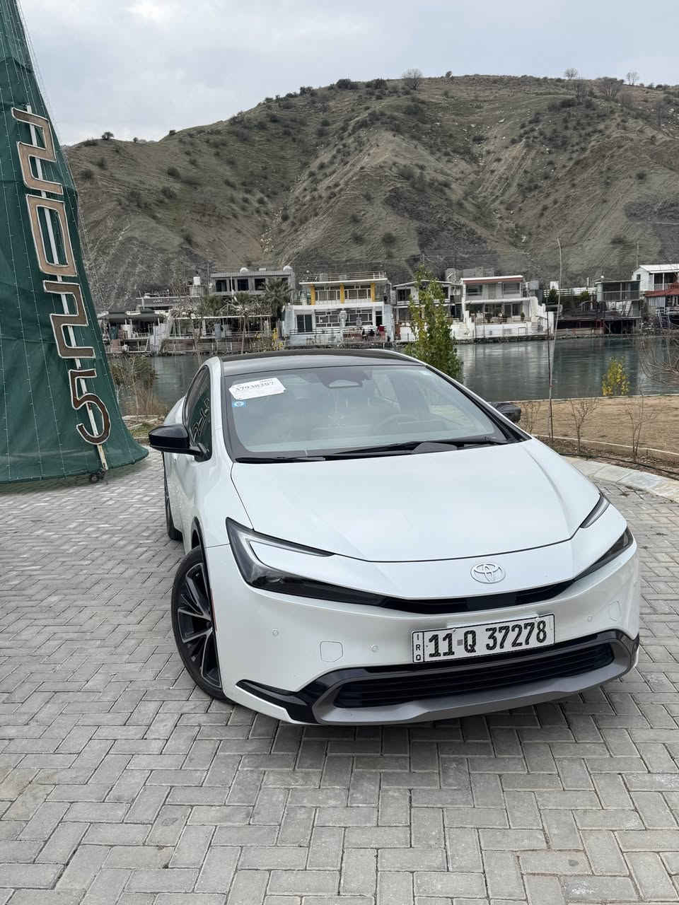 تويوتا بريوس موديل  2023.
 وارد امريكي  محرك  2000 هايبرد  فئة XLE
مواصفات. السيارة
رادار امامي 
رادار جانبي
تحديد مسار
هندبريك بصمه
اوتو هولد 
مووود درايف 
كامره خلفيه
حساسات امامي خلفي 
تشغل عن بعد 
مكان السيارة بغداد حي الاعلام
***********. 
السعر 18.800
