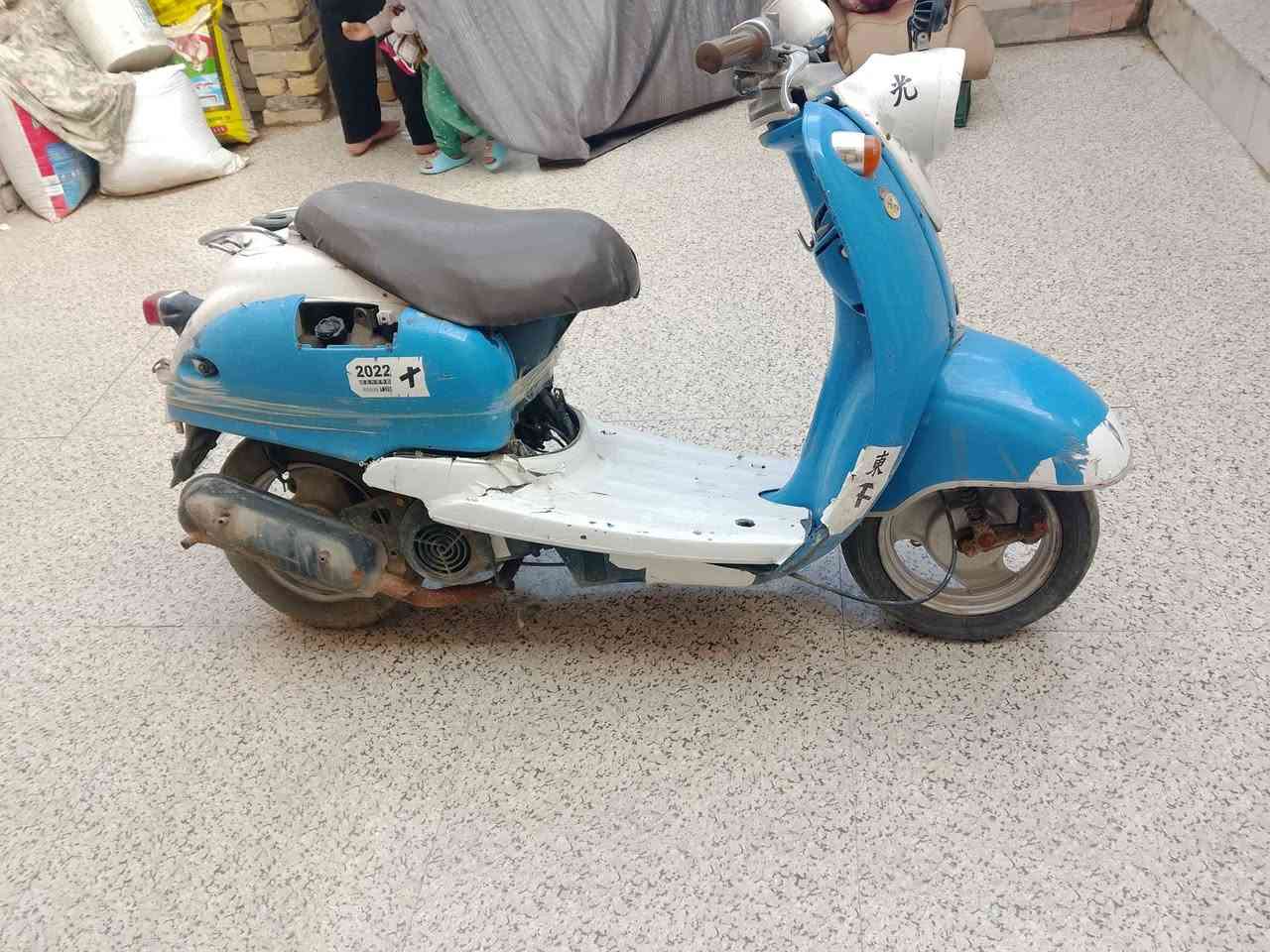 السلام عليكم اخوان دراجه مصريه للبيع دراجه عوزه بس كابريتر بدل كابريتر او شغل وطلع سعره 100 او بيه مجال حك الجيه والله لو مامحتاج جا بابيعه اصلحه او اروح بيه للمدرسه بس محتاج فلوس مكان سوق الشيوخ حي العسكري رقم الهاتف *********** شراي اتصل مو شراي لا صل داهر
