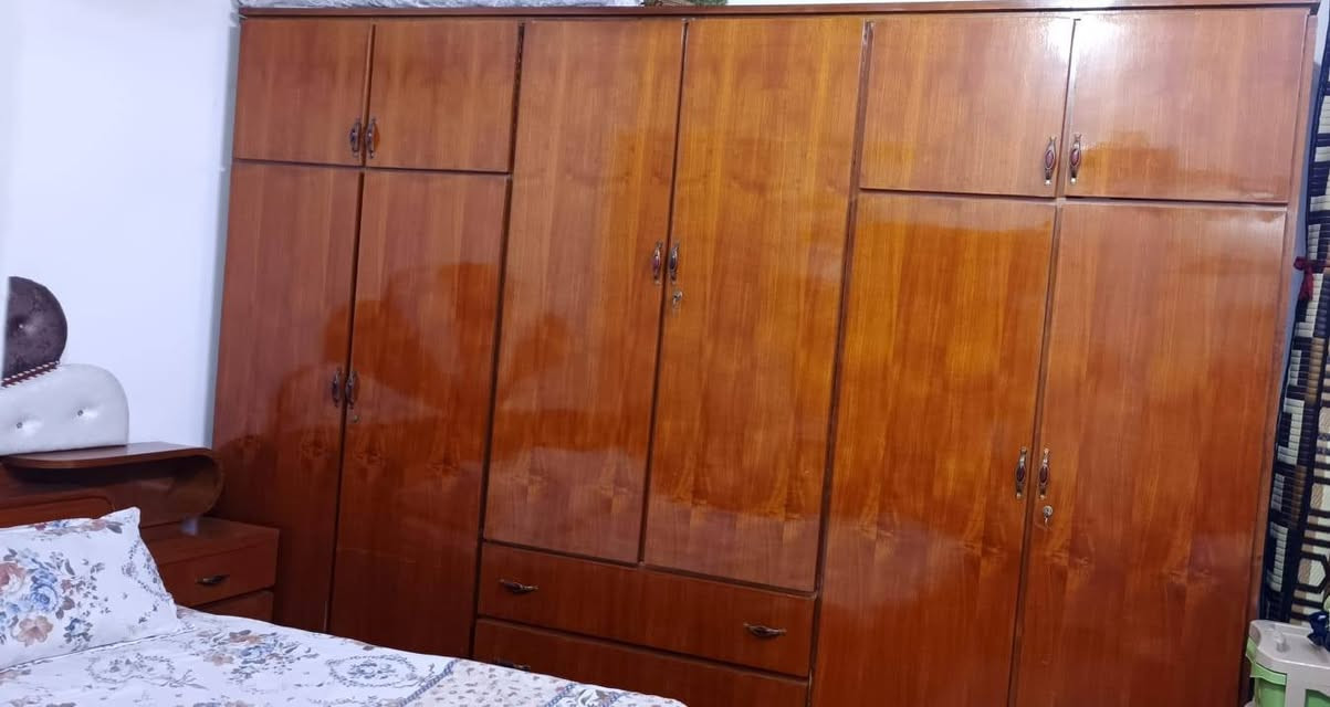 للبيع غرفة نوم خشب عراقي ثقيل نضيفه السعر 700 وبيها مجال  العنوان الاربجيه
 ***********
***********
