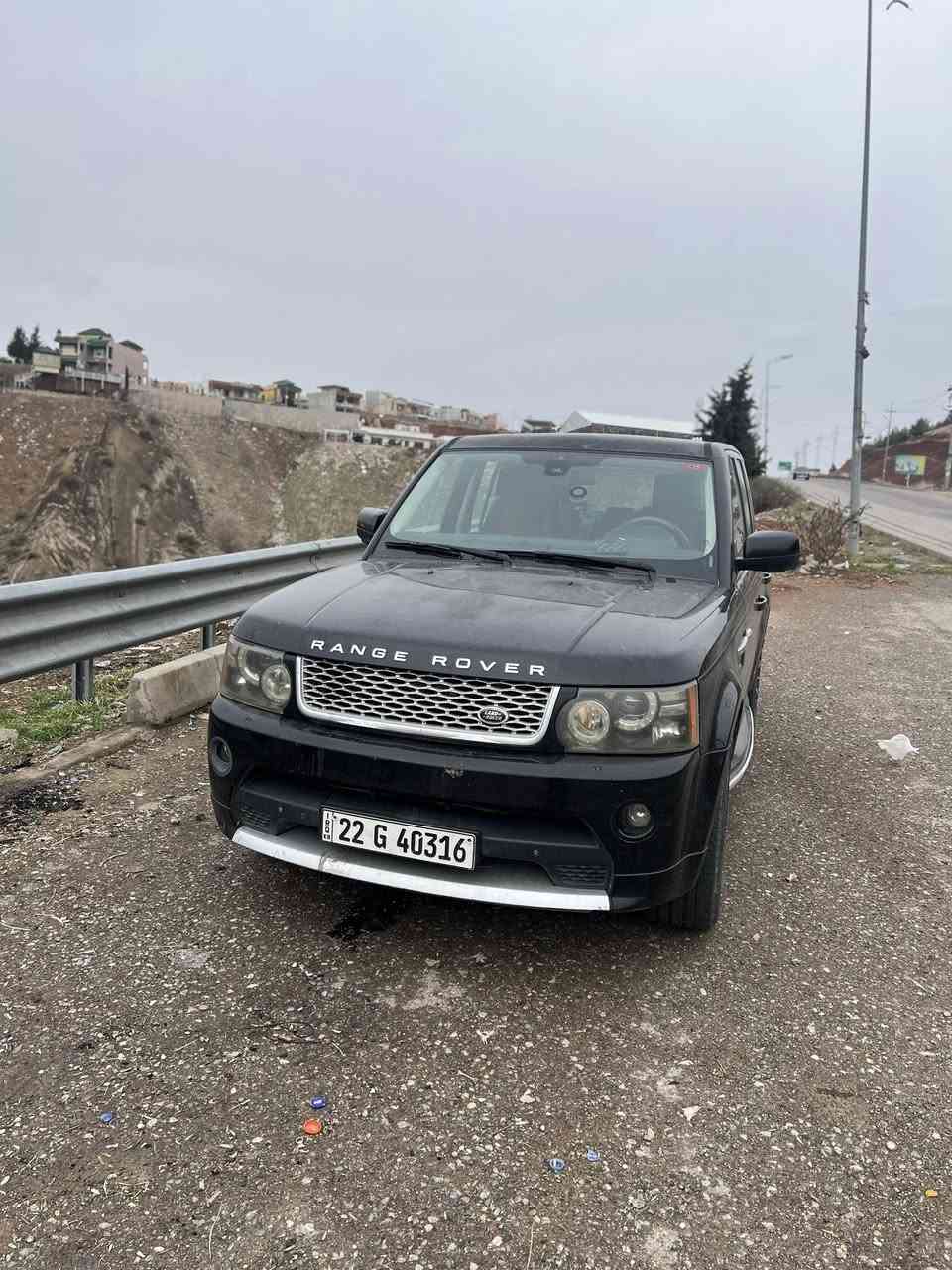 رانج روفر 2013 خليجي وكالة سردار
للمراوس بسورنتو نضيفة
————— 
كفاله عامة بدون لاصبغ ولا تبديل ولا بارد 
—————
محرك 8 سلندر سوبر / كير محرك مكفولات 
—————
جكات تصعيد وتنزل/ انارة ترحيب /خزن ميموري / 
————————
بصمة تشغيل ابواب بصمة + صندوق شفط 
—————
داخل احمر / داخل احمر / فتحة سقف 
—————
ثنين كشن كهرباء/  ستيرن كهرباء 
———-
مري جانبية متحرك + هيتر 
———-

———
عنوان بغداد / الدورة ***********

