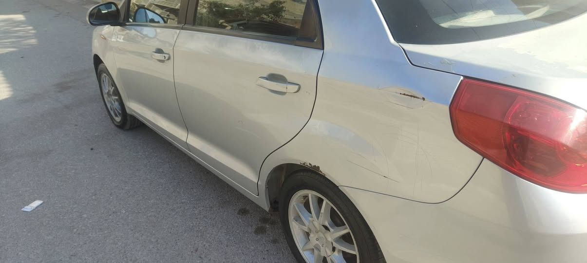 شيري فلوين ٢٠١١ مكينه وكير وكهربائيات وحداديه وتخم تاير وتبريد السياره ماشية123 جاهزه سنويه 2027مكان بغداد دوره شرط المداور  شاشه دواخل جديده  السعر 40 بيه مجال للطيبين للستفسار***********
