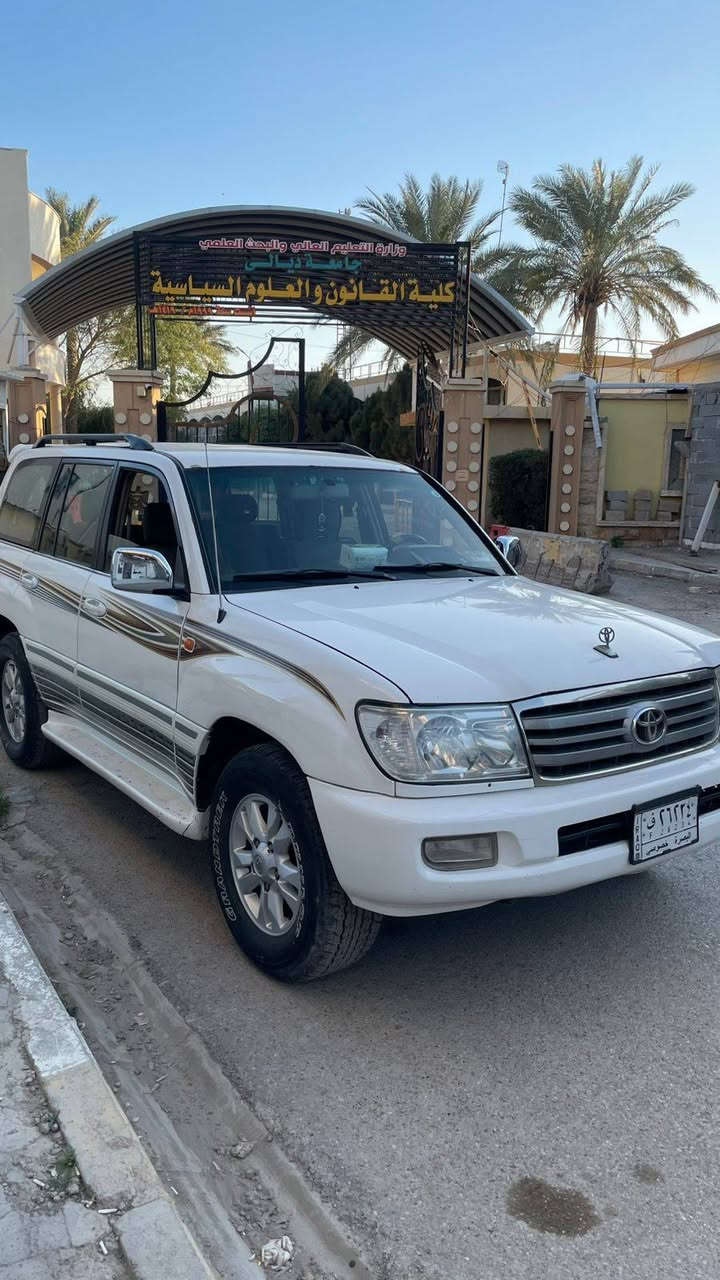 للبيع لاندكروز ٢٠٠١
السيارة خليجي ٧ راكب السيارة مكفولة عدا الجاملغ الامامي الايمن بي صبغ و شبر جوه علامة البنيد فقط غير هذا كلها مكفولة ..
 تبريد ٣ قطع . ثلج شرط
ثلاجة تشتغل 
رقمها مشروع وطني يعني تحول وين ما تريد 
مكانها.  ديالى .. خان بني سعد 
السعر 135$ وبيها مجال 

***********
