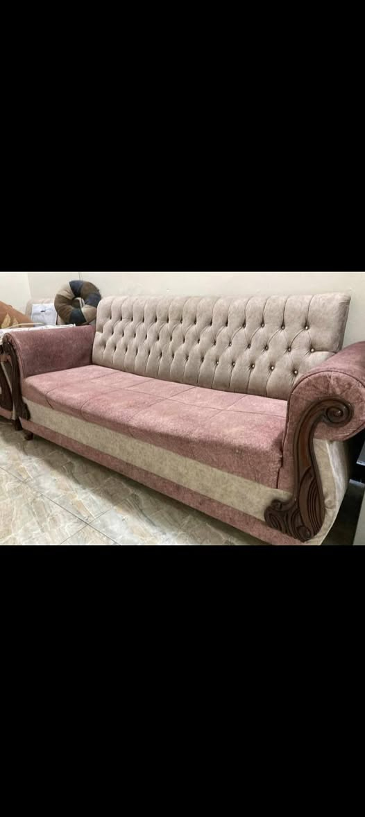 السلام عليكم بيع نص طخم 5 مقاعد . ب ٢٠٠ الف بي مجال بغداد العنوان العطيفية رقم اتصال 
***********
