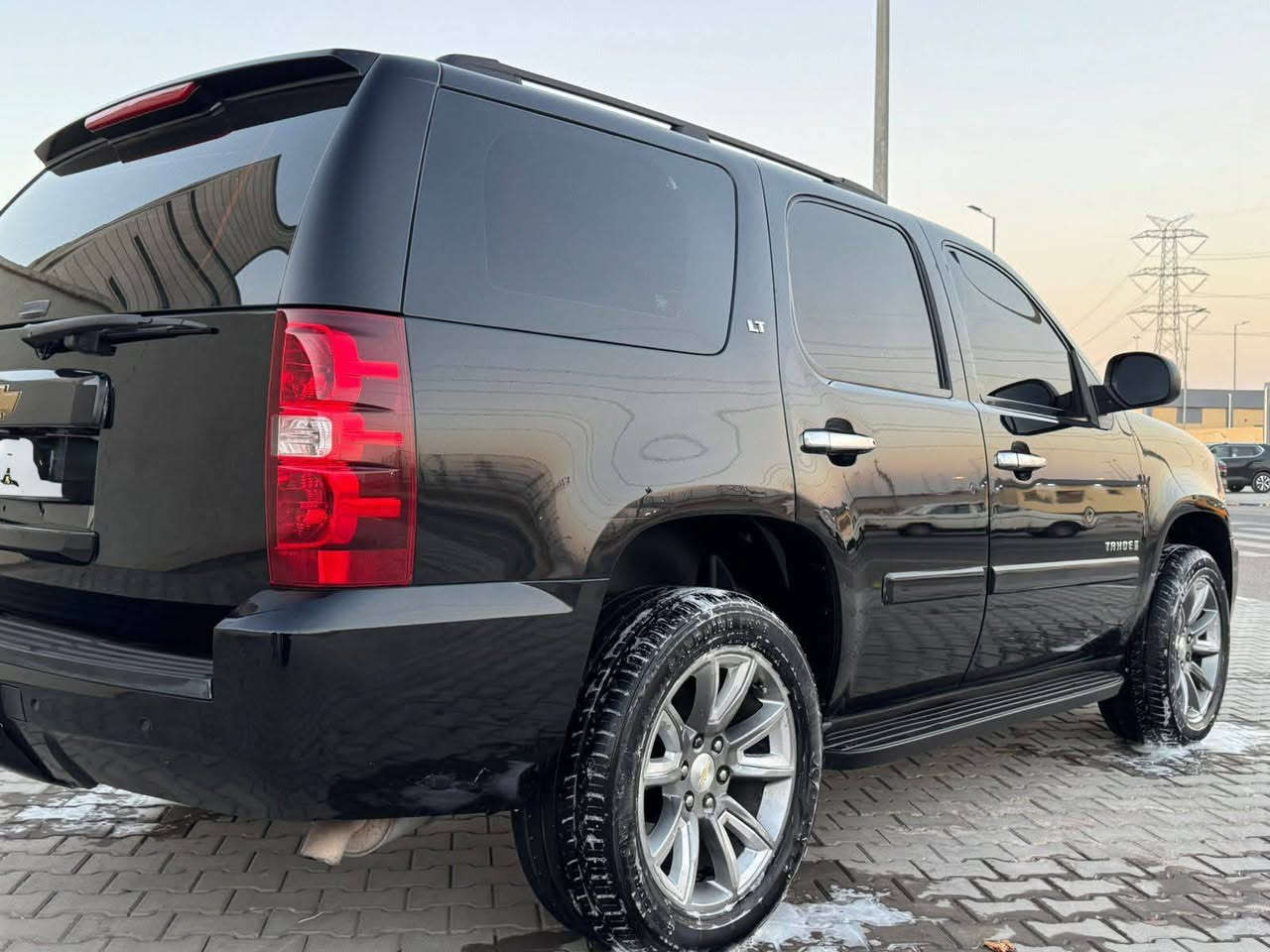 سلام عليكم سيارات  للبيع عدد ثنين موديل 2008 فول مواصفات LTZ كفاله كص وصبغ سيارات جاهزات للخير من كلشي عدد السيارات ثنينهن للبيع مكان السياره ميسان العماره سعر السياره الوحده 110،وبيه مجال 
رقم الهاتف.   ***********
