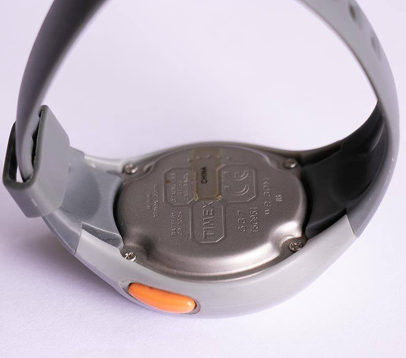 ساعة تايمكس إنديغلو رياضي وكاله مخزن 
نضافه 99‎%‎
خاصية الإضاءة الخلفية (Indiglo).
شاشة رقمية.
غطاء خلفي من الفولاذ المقاوم للصدأ.


**إذا كنت صاحب هذا الإعلان وتريد حذفه لأي سبب، رجاءا أرسل رسالة إلى الدعم الفني**