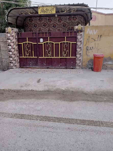 بسم الله الرحمن الرحيم
إعلان
يوجد بيت للبيع في ديالى/الحديد...المساحة ١٧٥م يحتوي على طابقين..الطابق الأرضي على غرفة نوم+استقبال ٨متر +
هول ٥×٤  + مطبخ ٥×٤  +صحيات+مسلك+مجمع صحيات خارجي+ ترك خلف البيت والجانب+كراج
أما الطابق الأول/ يحتوي على غرفة نوم+صالة+ مجمع صحيات 
الدار طابو ملك صرف للاتصال/***********
إخواني وأخواتي لا أبيع على المبادرة 
أبيع نقد فقط.
