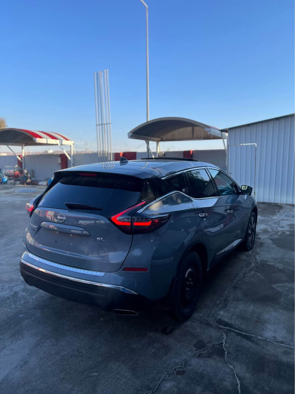 نيسان مورانو 2023 
V6
مواصفات SL
فول فول مواصفات 
كشنات تدفيه وتبريد
كشن خزن
شاشة كبيرة
بانوراما 
كشنات كهربائي
5كاميرات
كشنات جلد
سيارة بوند وشبر من جاملغ صبغ بدون دواخل وايرباك
سيارة بدون رقم تترقم شمالي
سعر175$ومجال
*********** زاخو, دهوك
