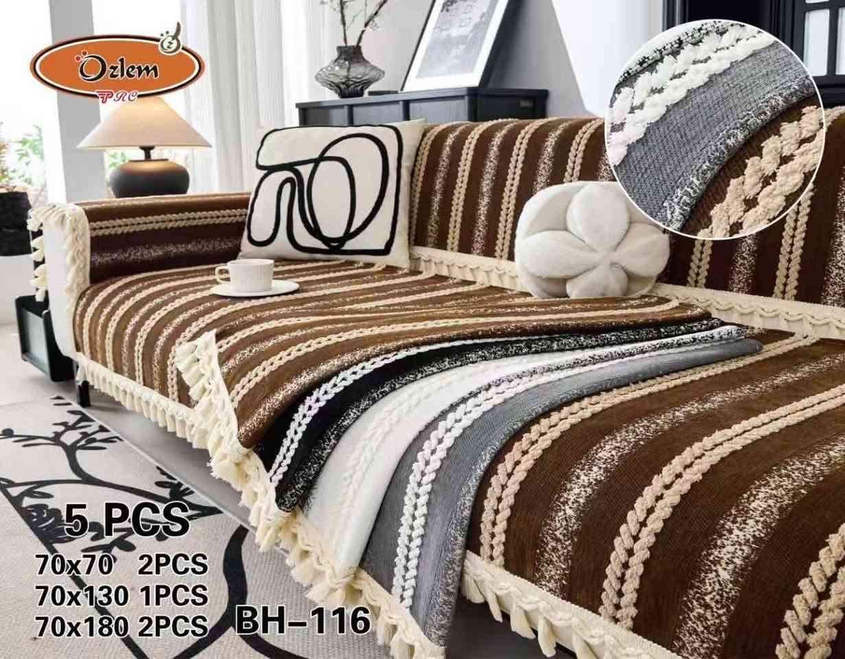 الجمال والاناقه يمنه بس 💯✅️
وصول مفرش تخم جاهز بوهيمي مقفل 
الضهر جلد محبب مانع انزلاق مانع عبور الماء  
السعر بلاش تخفيضات السعر 35.000 بس للحجز والاستفسار مراسلة الصفحة او الإتصال واتساب*********** او *********** 
توصيل لكل محافظات متوفر
