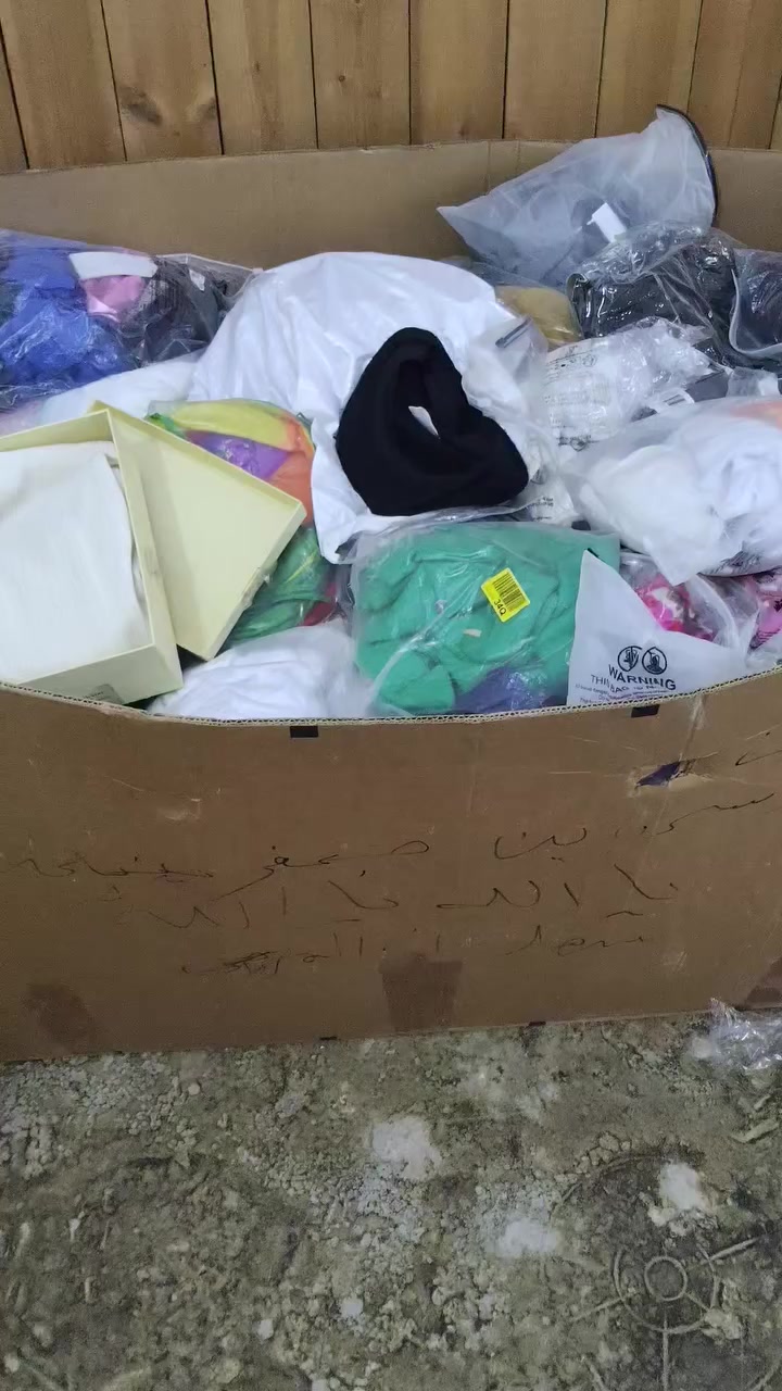 السلام عليكم للبيع كما موضح في الفيديو قيم بل يرضي بيه الله ولا تكسر بل حاجه *********** وهاذ رقمي الي يحب يستفسر وبخدمتكم
