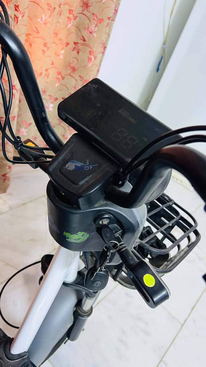 باسكل شحن  بطارياته هابطه  فقط المكان بابل السعر300وبي مجال حق الجيه شرط نضيف


**إذا كنت صاحب هذا الإعلان وتريد حذفه لأي سبب، رجاءا أرسل رسالة إلى الدعم الفني**