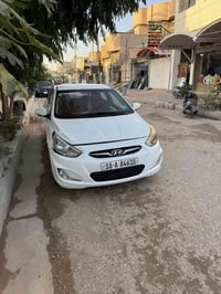 اكسنت موديل ٢٠١٦ للبيع وارد خليجي و سونار موجود في الصور مكينه ١٤٠٠ ال...