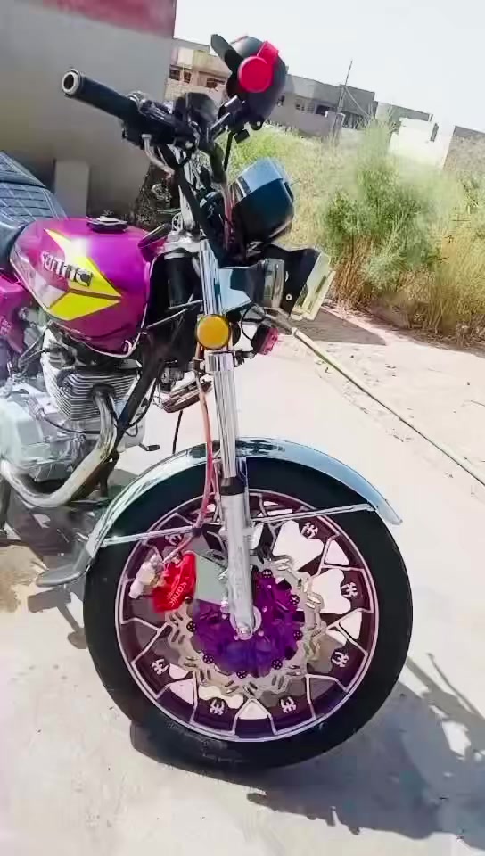 السلام عليكم رمضان كريم 🌙 
اخوان دراجة سيفان سونيك للبيع مديل 2025
الدراجة اصولي اصولي وكيلها حمودي العارضي
محرك 200cc و5 كير بصمة سلف تشغيل عن بعد ريموت
برغي واحد ما مفتوح من المحرك كله على وكيله ممبدل شي
الدراجة شلعتها صاروخ تجرب يلا تاخذ شرط 
عنواني نجف عباسية وحياكم الله السعر خاص 
وهاذا رقمي بي واتساب ***********
ادمن 🤍
