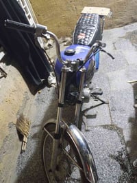 عندي أربعة كير كلك سعره 250 وبيه مجال اومروس بدرجه هاذه رقمي 078675605...