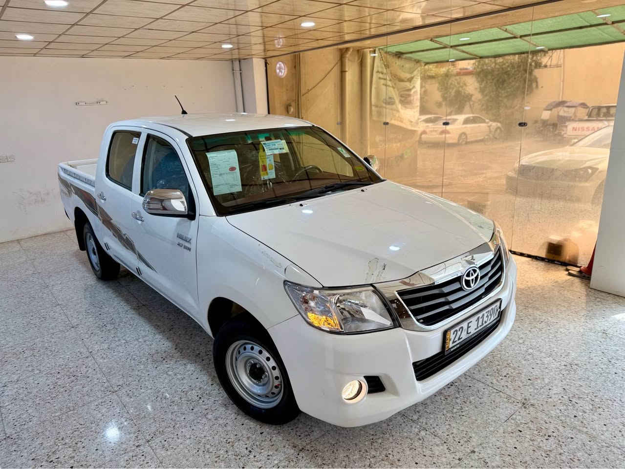 مەرزیە  ٢٠١٣  پارجەرەش
١٠ پارجەیە  لەسەر ساخەی
بۆدیەکەی بیلادیە 
سەیارەکە ٢٠٠ هەزری واقحی رۆشتووە. سەیارەکە زۆر پاکە
مواسەفاتەکای دیارە پێویست بە باسکردن ناکات  

 سەنەوی نوێیە و ٤ تایەی تازەیە
مەکیەت بی کرانەوە و بی دەنگە
***********
*********** وەتسئاپ و فایبەر رانية, السليمانية
