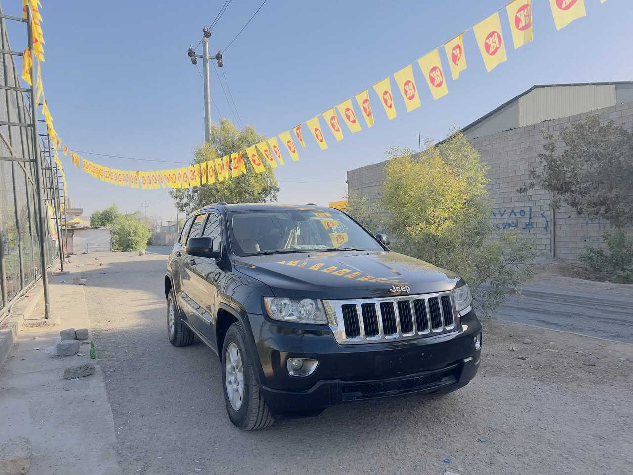 السلام عليكم جيب  لاريد موديل ٢٠١٢ رقم  جديد  نصف الباب سبوخ  محرک مافتح   ماسف بەسمە کوشین کاربای سیارات جدیت 
مکان اربیل 
رقم الهاتف /*********** واتساب
