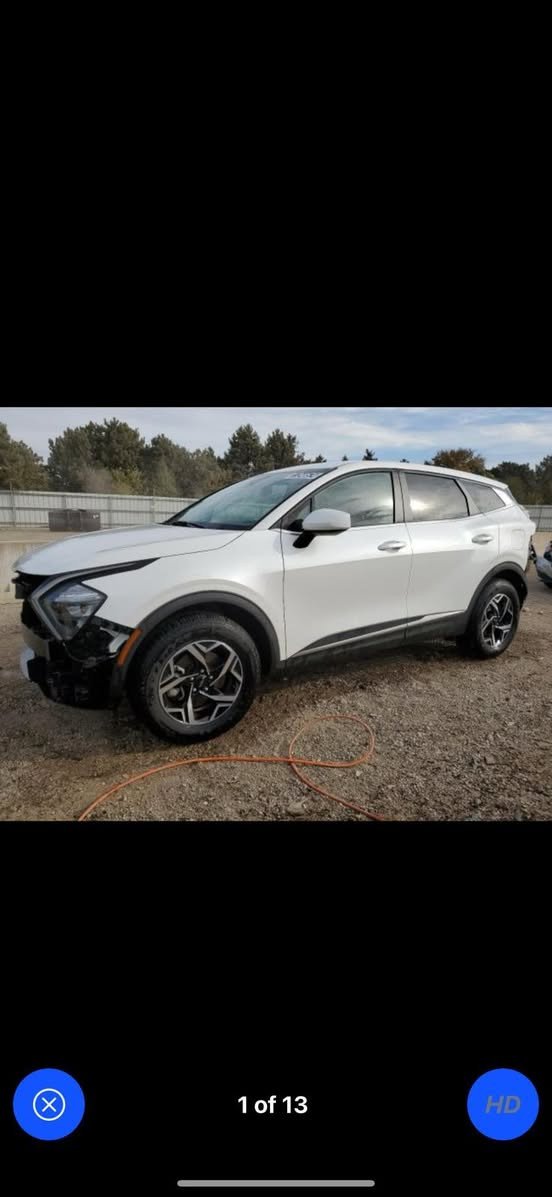 السلام عليكم كيا سبورتج للبيع موديل ٢٣ وارد امريكي بدون حادث فقط دعاميات مفتوحه مكفولة كفاله عامه تحكمات ستيرن شاشه رادار امامي خلفي رقم بابل باسمي للاستفسار ,***********
