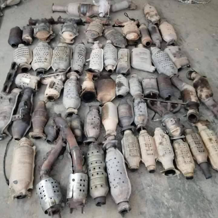 بيع وشراء جميع انواع الصالنصات والحجر البيئه لكافه انواع السيارات الوارد الامريكي والياباني الماني والصيني والايراني والفرنسي متواجدين في كل انحاء العراق الفرع الرئيسي في بغداد وبيع صالنصات ودكشنات لجميع السيارات وشراء الحجر البيئه المستخدم والغير المستخدم للتواصل معنا عبر الرقم الاتي
 واتساب ***********
واتساب ***********
بادارة حجي كاظم 
@الجميع
