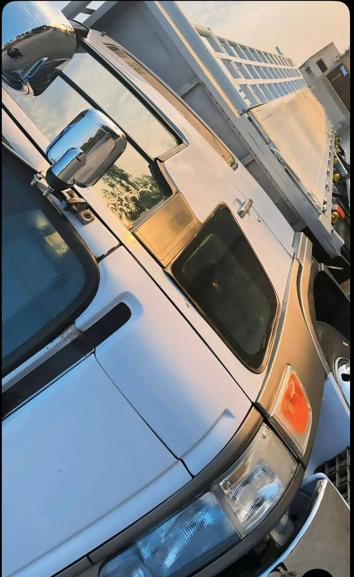 السلام عليكم هينو أنكر موديل98 اصل رقم بصره مكينه 80خطين مامفتوحه سته وربع ابلاد مكاني كربلاء الحسينيه *********** مكلف بل نشر
