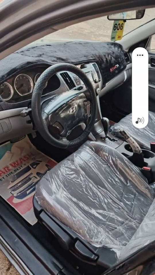 سلام عليكم سوناتا 2010وارد امريكي
محرك 2400مكفوله من الضربه أو الصبغ سيارة بلادية
جاهزة محرك وكيربحالة جيدة جدا تدفئه تبريد شغال شرط التحويل من المالك الشرعي مكينه وكير مكفولات شرط 
سياره حيل حلوه ونظيفه 
ماتحتاج مصرف جاهزه من كلشي 
رقم صاحب السياره 
***********
مكان السياره صلاح الدين تكريت
