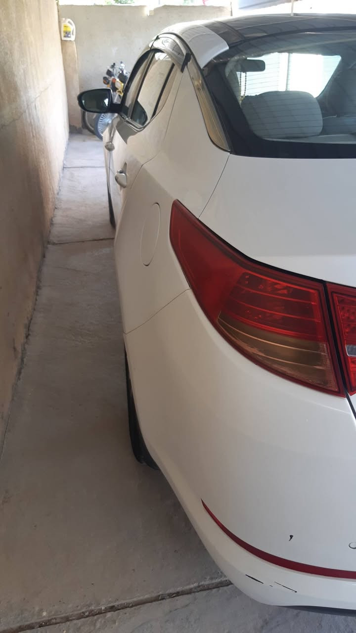 السلام عليكم كيا اوبتمه خليجي موديل ٢٠١٢ مكينه ٢٠٠٠ رقم بغداد سياره بيه باب خلفي تبديل ومكانات صبغ بدون دواخل بدون ارباك  فول مواصفات  السعر ١١٥ وبيه مجال مكان حله الاتصال على ***********
