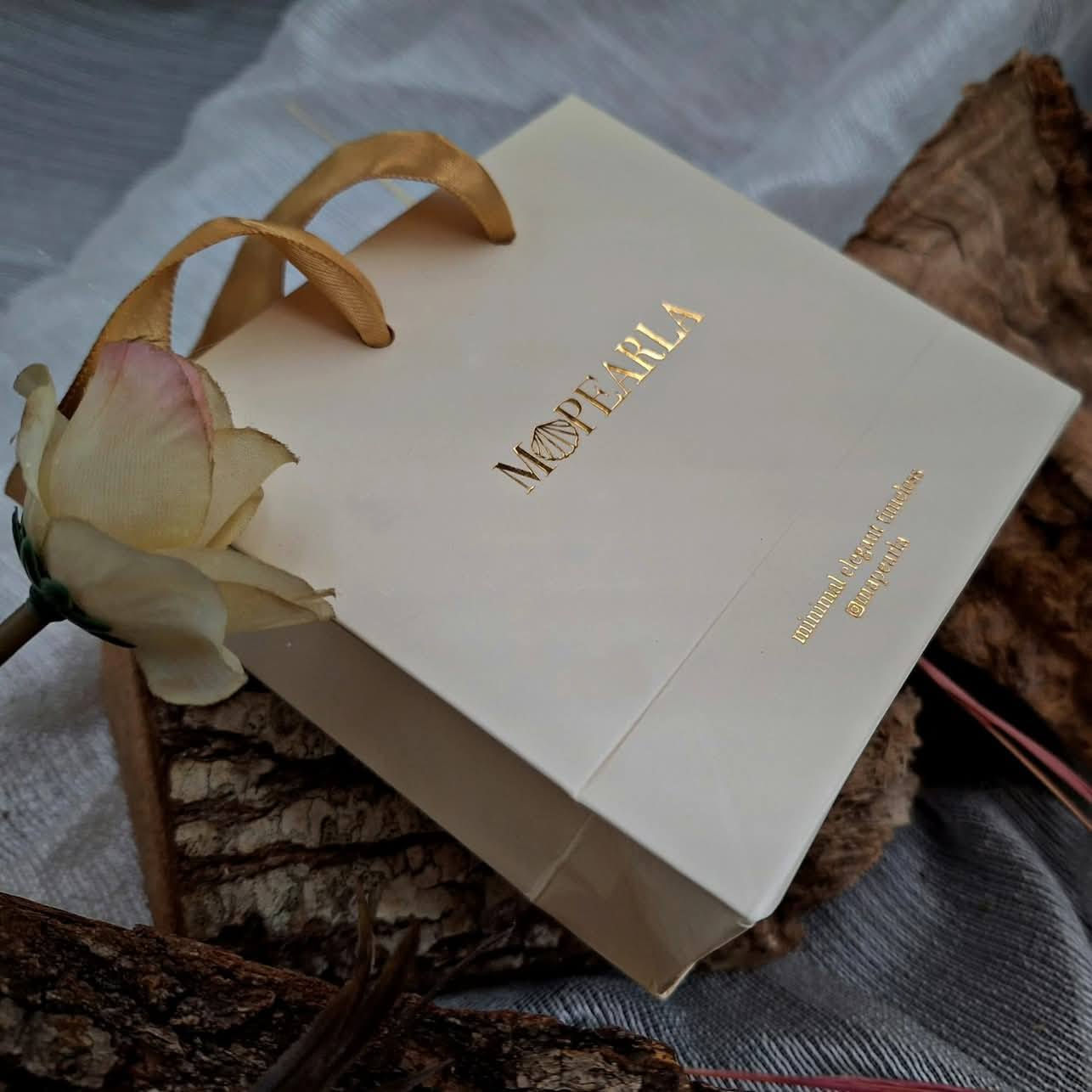 💫 أكياس كرتون مخصصة مصنوعة بشعارك بأي حجم.
💌 للتفاصيل يمكنك التواصل معنا عبر الخاص وخط الطلب.
#مطبعة الازهري للدعاية والأعلان تقدم خدماتها 
1-حروف بارزة مع خصم 30%
2-واجهات ستيكر مجهزة بطابعات يابانيه
3-تصميم وطباعة البروشورات الحديثة
4-طباعة الكارتات ودفاتر الإيصالات بأسلوب احترافي
5-لوحات داخلية وخارجية متألقة
 6-ستاندات رائعة للمعارض
7-بوكسات خشبية، بلاستيكية وكرتونية بتصاميم مبتكرة حسب الطلب
8-هدايا دعائية
9-ادارة سوشيل ميديا وتصاميم احترافية وخطط تسويقة 
و العديد أيضا من خدمات الطباعة بأعلى جودة وأفضل الأسعار
موقعنا اربيل شووش مدخل بانزينخانة شورش
----------------------
للتواصل عبر الارقام التالية 
***********
***********واتساب
--------------------
تابعونا ايضا عبر الصفحات لمعرفة العروض 
alazhari2024proانستكرام
azhar2024proسناب
tiktok.com/@azhariadvertising
